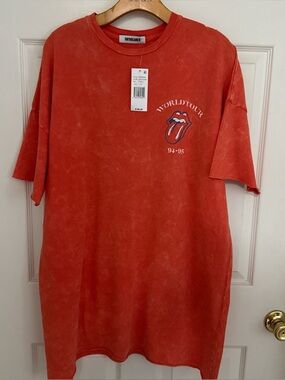 NWT Daydreamer Red Vintage-Wash Rolling Stones World Tour Tee size Xs